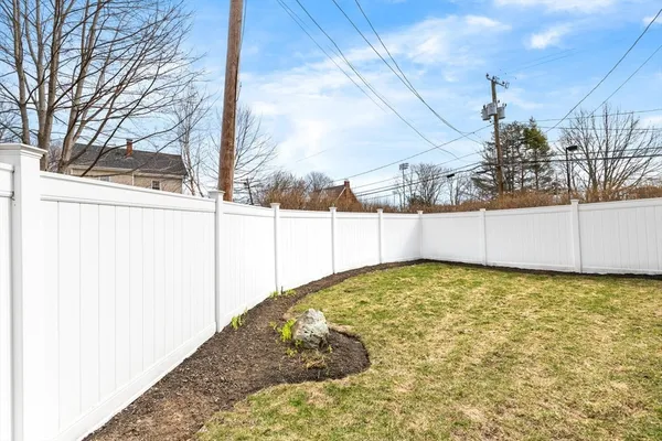 $899,000 | 66 Salem Street, Woburn, MA 01801