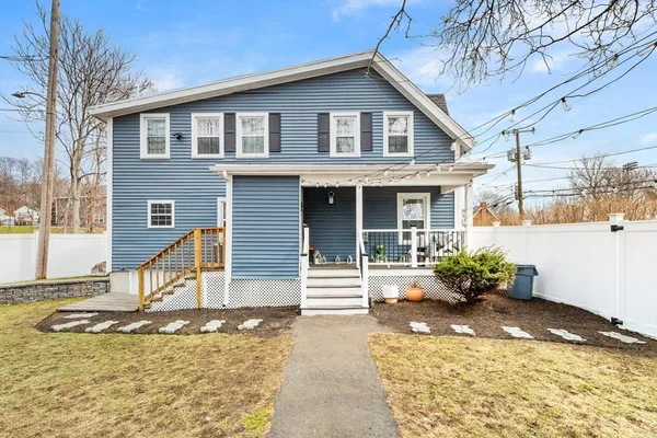 $899,000 | 66 Salem Street, Woburn, MA 01801