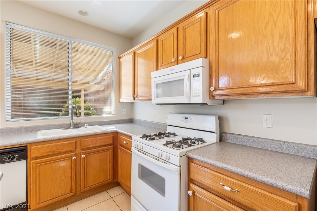 173 Ruby Ridge Avenue Henderson, NV 89002 - Photo 12 of 35 Gallery Image 12