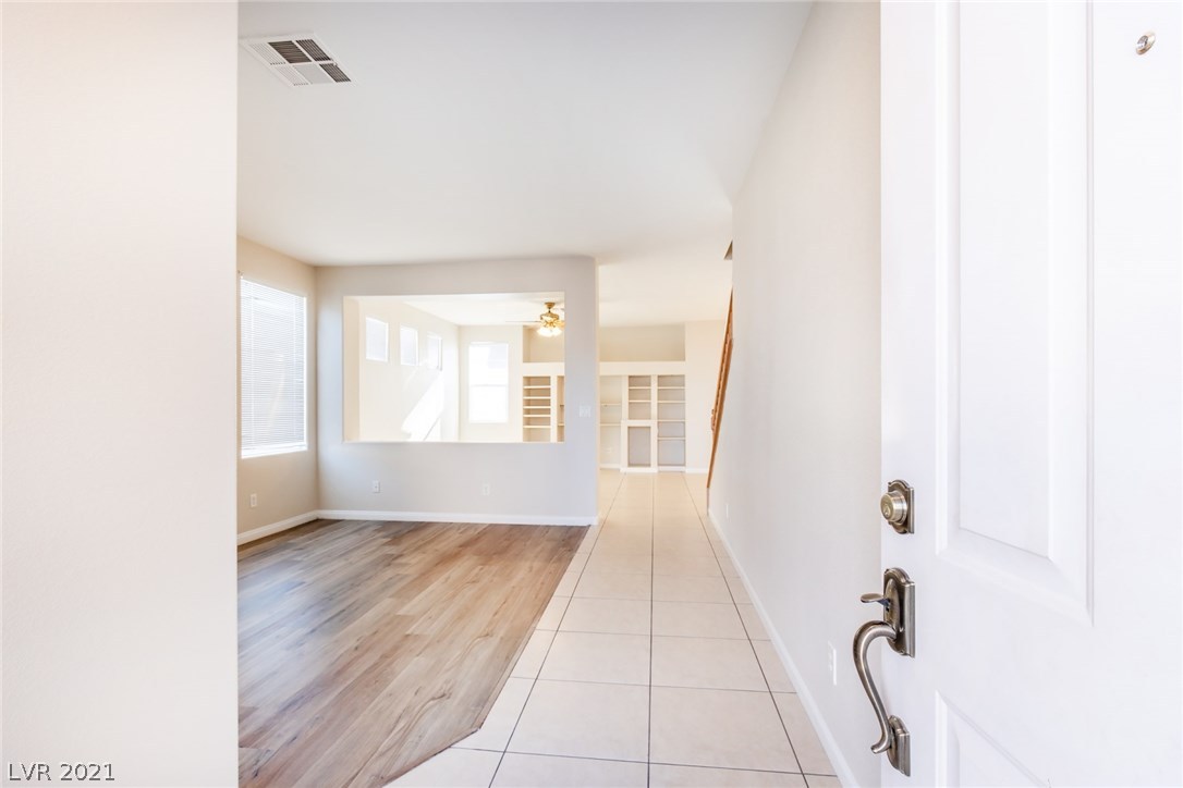 173 Ruby Ridge Avenue Henderson, NV 89002 - Photo 3 of 35 Gallery Image 3