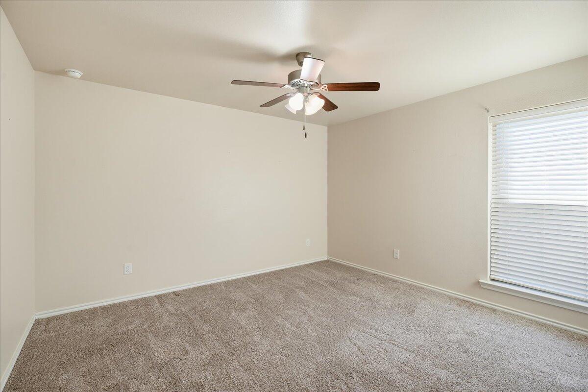 9819 Virginia Avenue Lubbock, TX 79424 - Photo 24 of 29 a view of an empty room