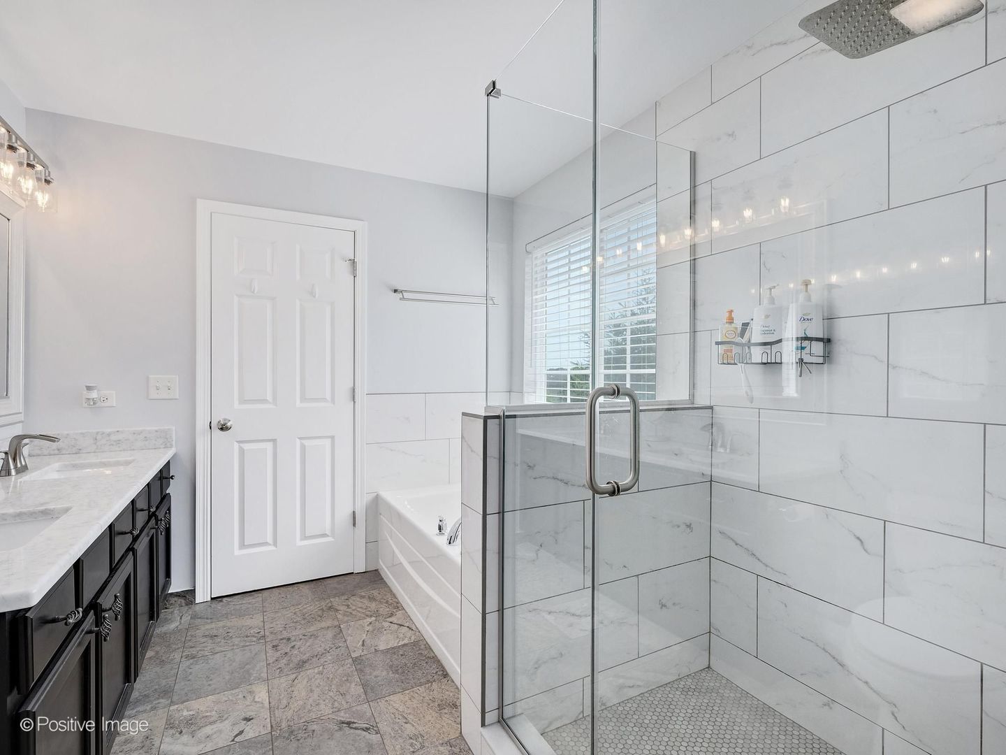 332 Castle Circle Carol Stream, IL 60188 - Photo 19 of 31