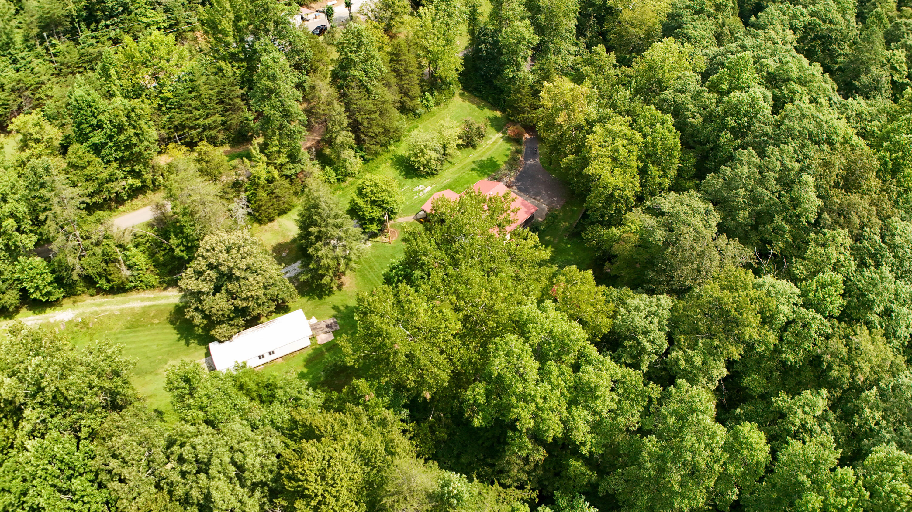 2045 Teges Creek Road Manchester, KY 40962 - Photo 48 of 78 LightroomRealEstateEdits-7