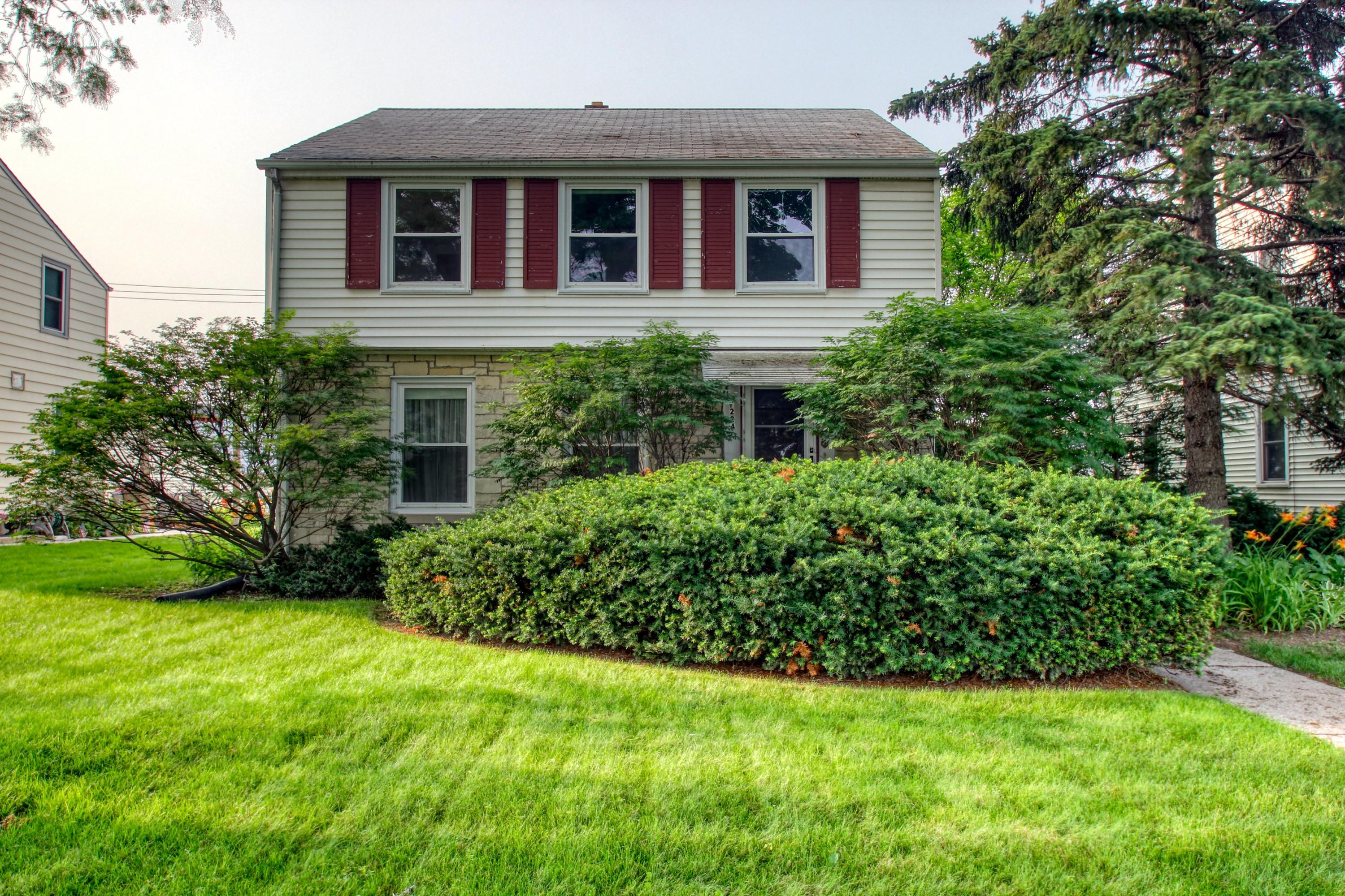 7224 N. Bluemound Rd.