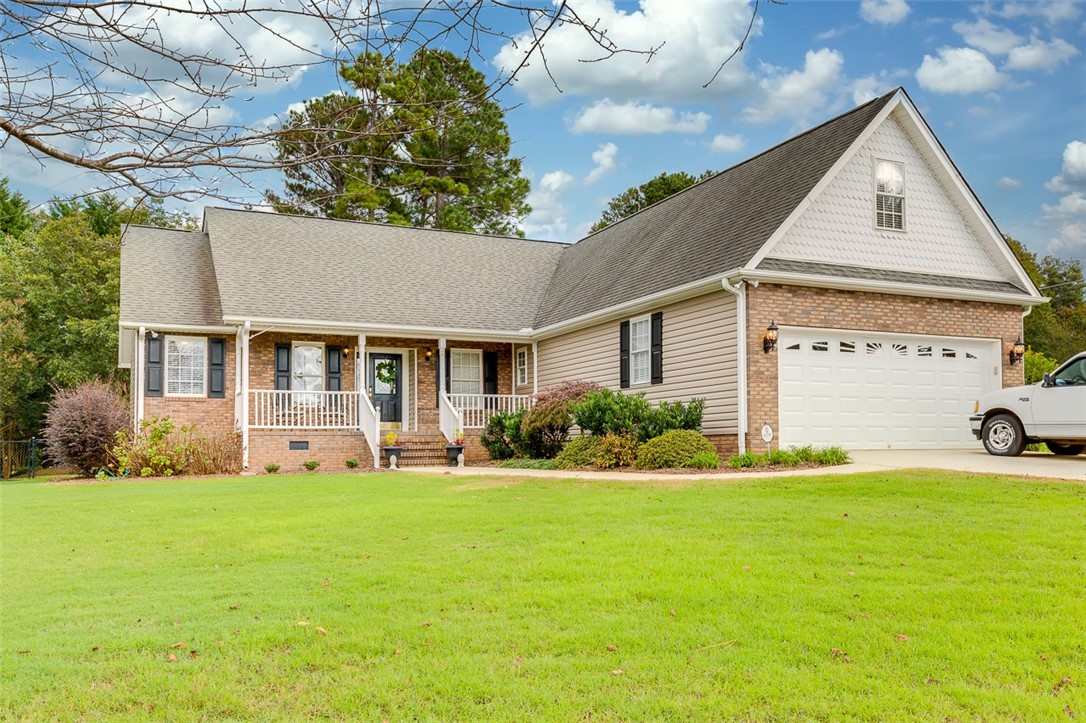 102 Brookwood Court Anderson, SC 29621 - Photo 1 of 39