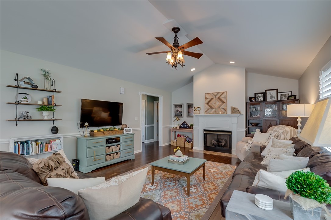 102 Brookwood Court Anderson, SC 29621 - Photo 8 of 39