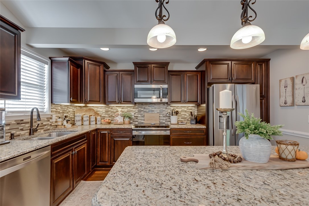 102 Brookwood Court Anderson, SC 29621 - Photo 10 of 39