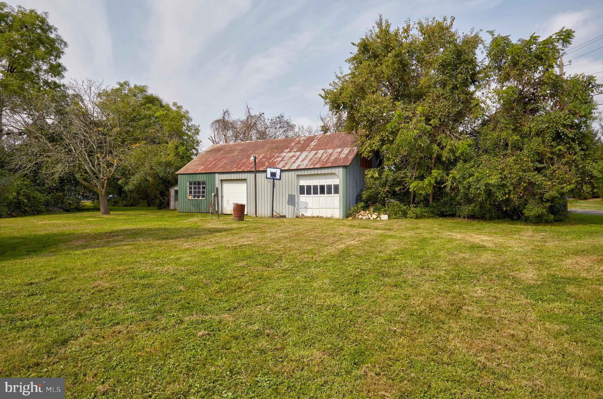 908 North Island Road Columbus, NJ 08022 - Photo 10 of 15 Shed/Garage