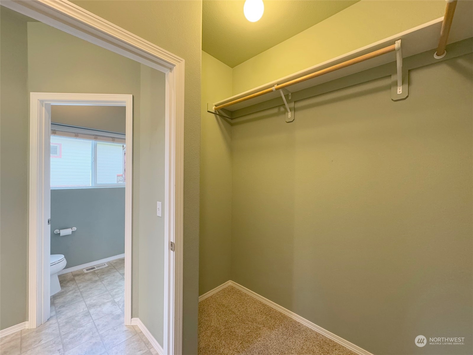 201 Brigadoon Boulevard Sequim, WA 98382 - Photo 25 of 35 a view of bathroom with a shower and a toilet