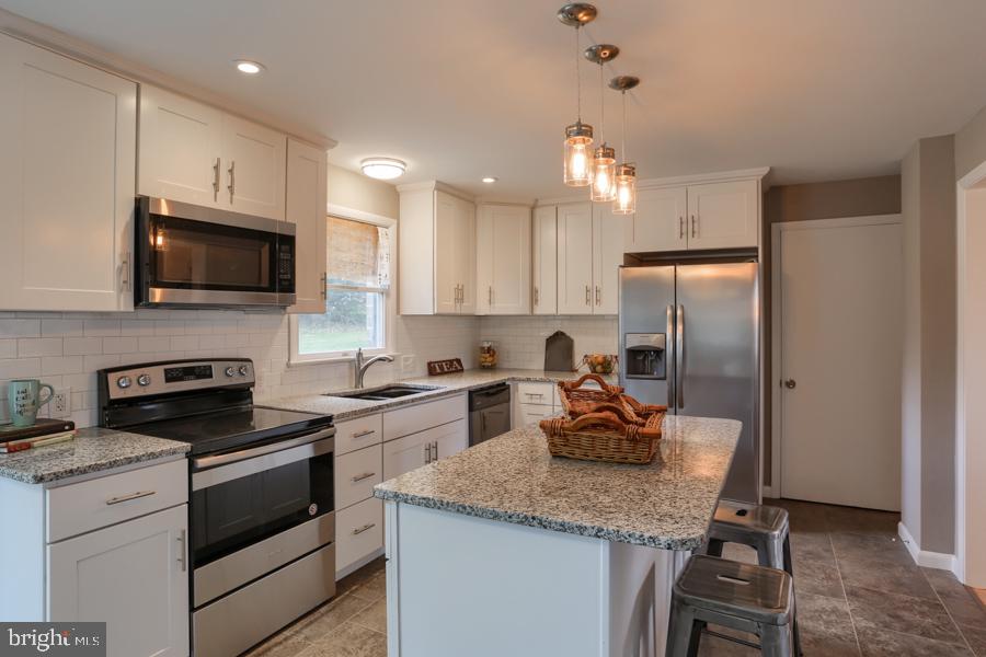 103 Bomberger Road Akron, PA 17501 - Photo 12 of 42
