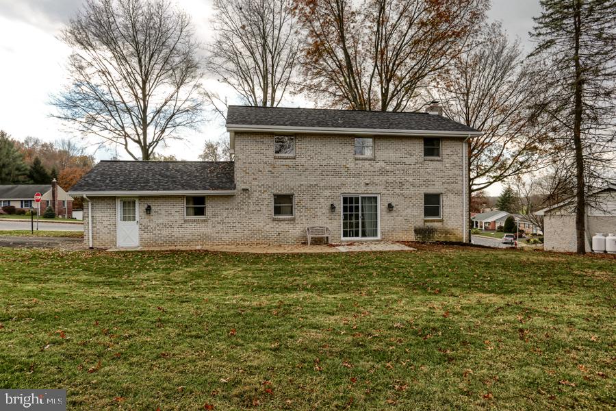 103 Bomberger Road Akron, PA 17501 - Photo 39 of 42
