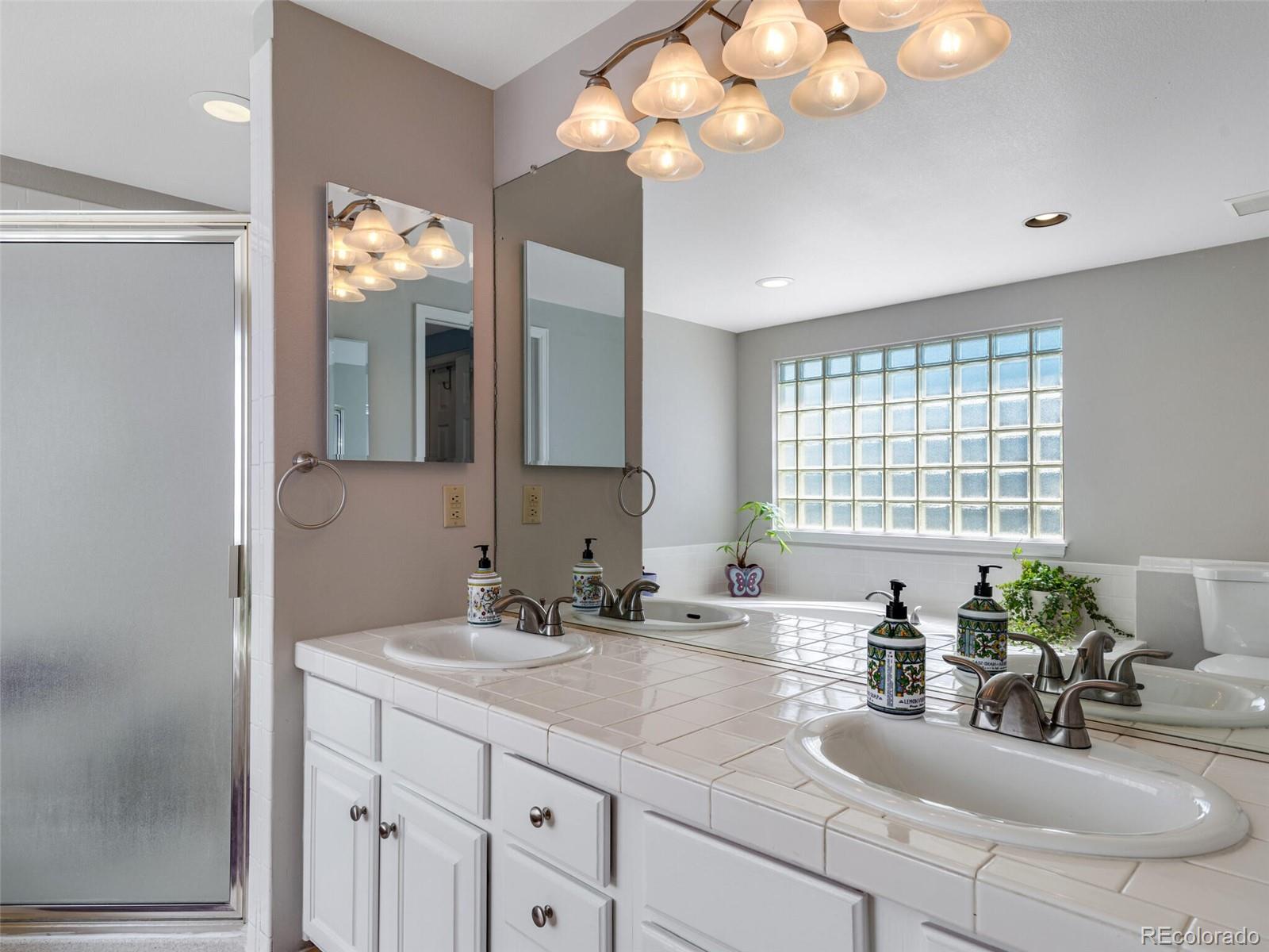 10118 Mountain Maple Court Highlands Ranch, CO 80129 - Photo 12 of 25