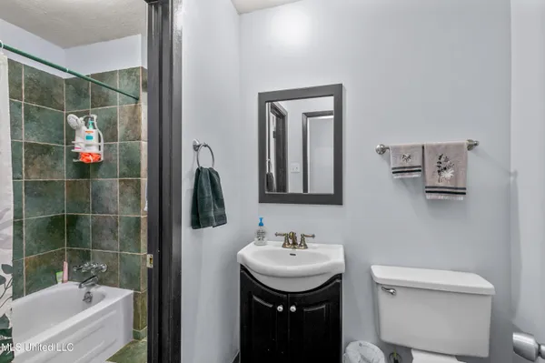 $260,000 | 1118 Gunter Road, Florence, MS 39073