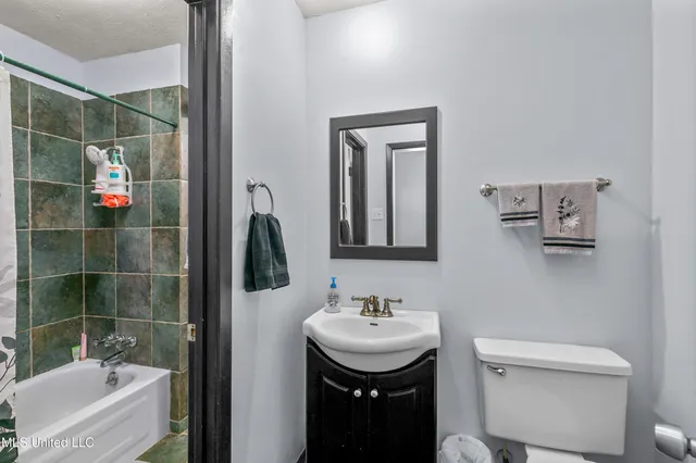 $375,000 | 1118 Gunter Road, Florence, MS 39073