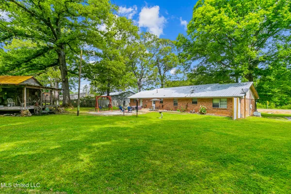 $375,000 | 1118 Gunter Road, Florence, MS 39073