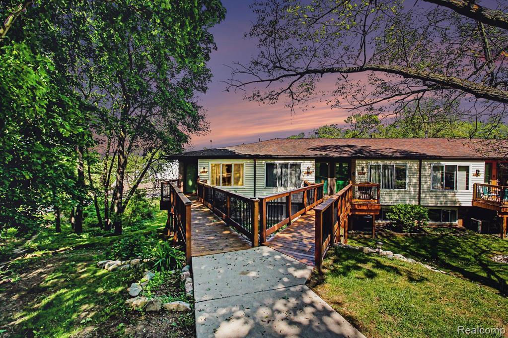 851 Union Street, Unit 40 Milford, MI 48381 - Photo 16 of 17