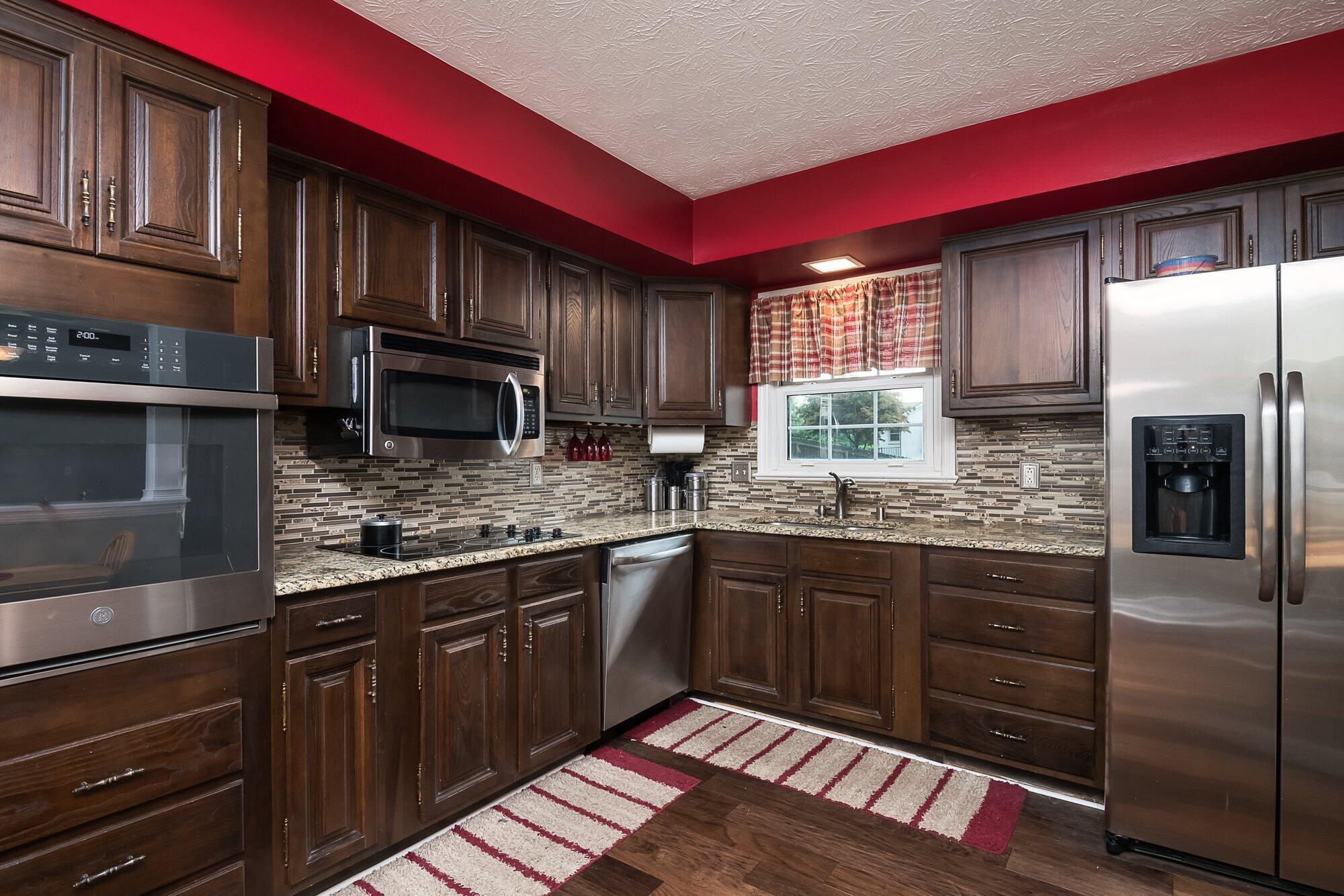 500 Retrac Road Lexington, KY 40503 - Photo 11 of 33 012-500_retrac_rd_8_10_21-highrez.jpg-SM