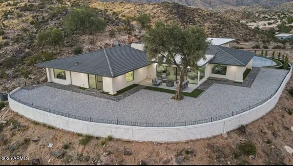 $1,769,000 | 2809 East Frye Road, Phoenix, AZ 85048