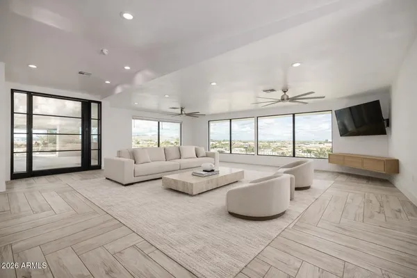 $1,769,000 | 2809 East Frye Road, Phoenix, AZ 85048
