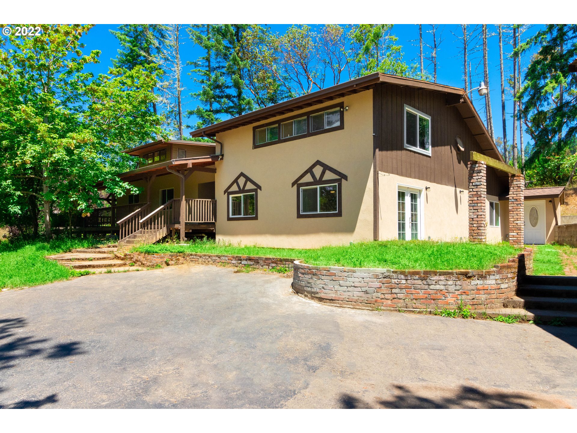 670 Cleveland Loop Road Roseburg, OR 97471 - Photo 4 of 30 Gallery Image 4