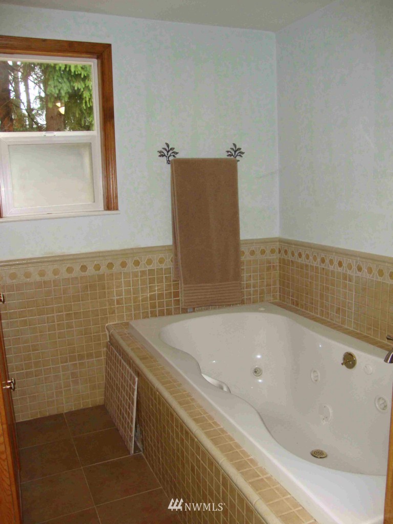 1920 Boulevard Road Southeast Olympia, WA 98501 - Photo 8 of 15 Gallery Image 8
