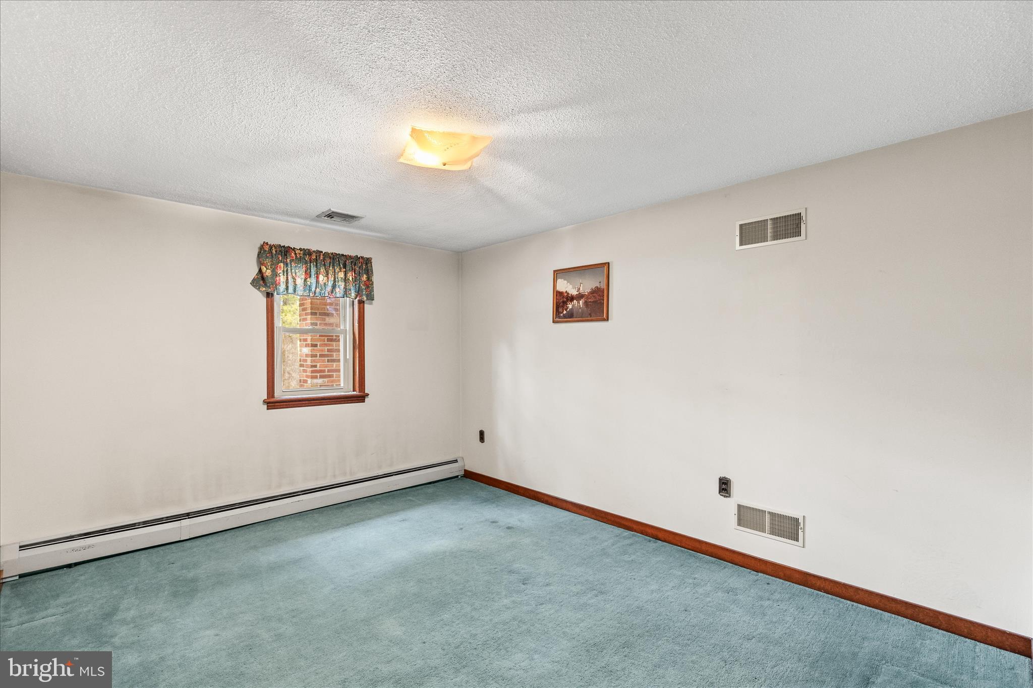 521 Windy Hill Road New Freedom, PA 17349 - Photo 30 of 66 an empty room with a window