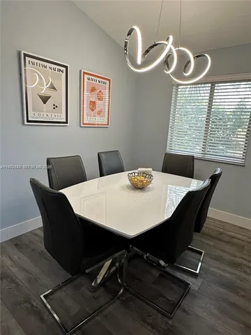 $2,800 | 2298 Northwest 78th Avenue, Unit 201, Pembroke Pines, FL 33024