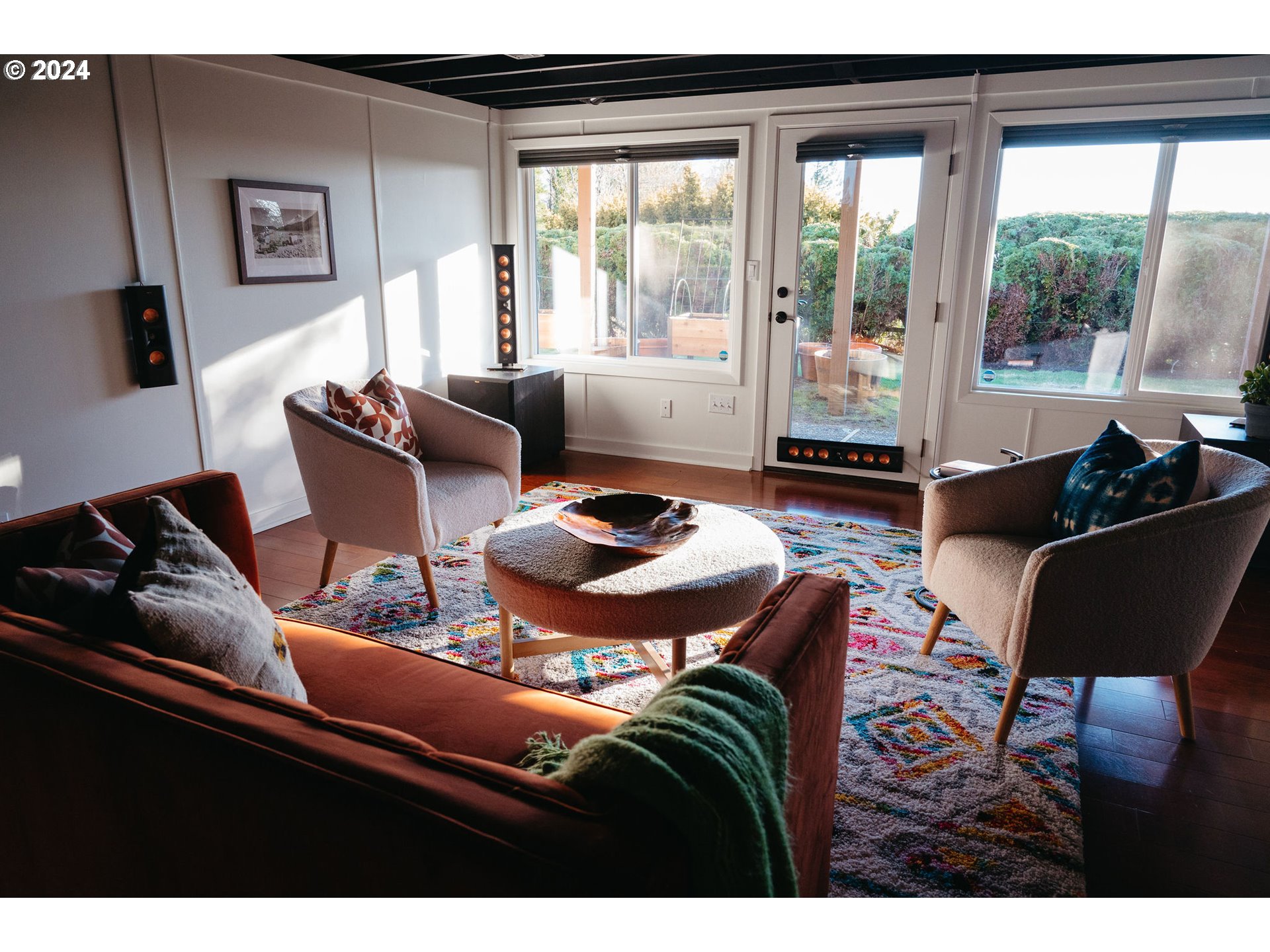811 Northwest Skyline Crest Road Portland, OR 97229 - Photo 19 of 45 a living room with furniture and a large window