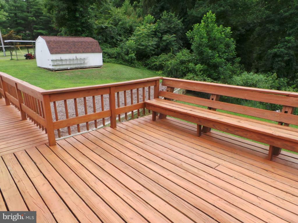 119 Windcliff Road Prince Frederick, MD 20678 - Photo 3 of 29 Deck overlooking back yard