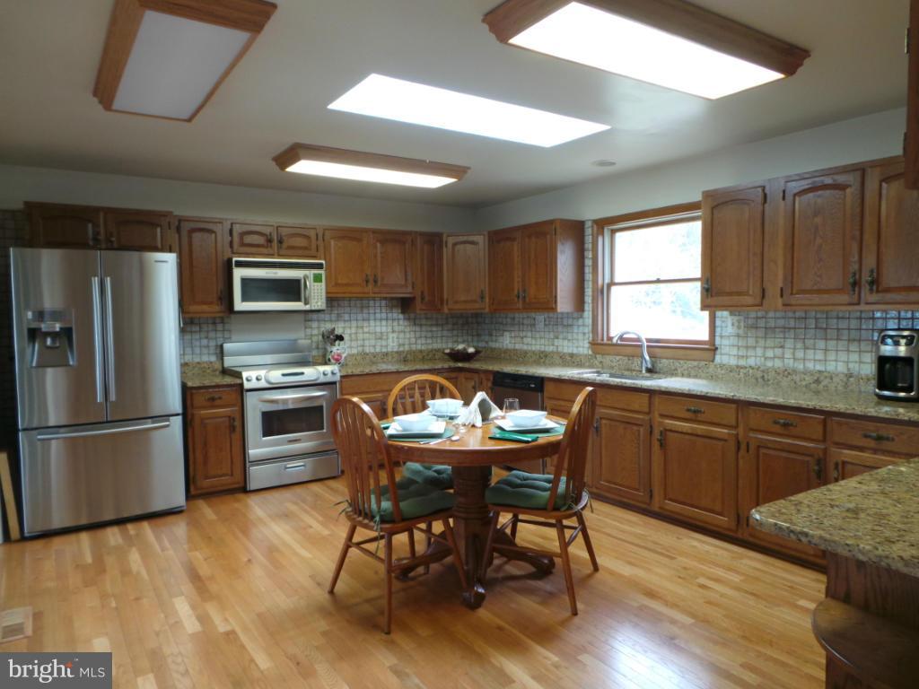 119 Windcliff Road Prince Frederick, MD 20678 - Photo 8 of 29 Kitchen