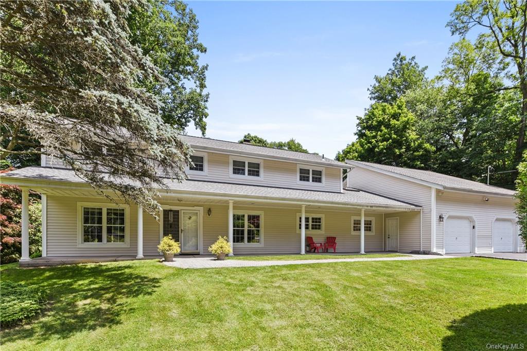 17 Suzanne Lane, Pleasantville, NY 10570 Compass