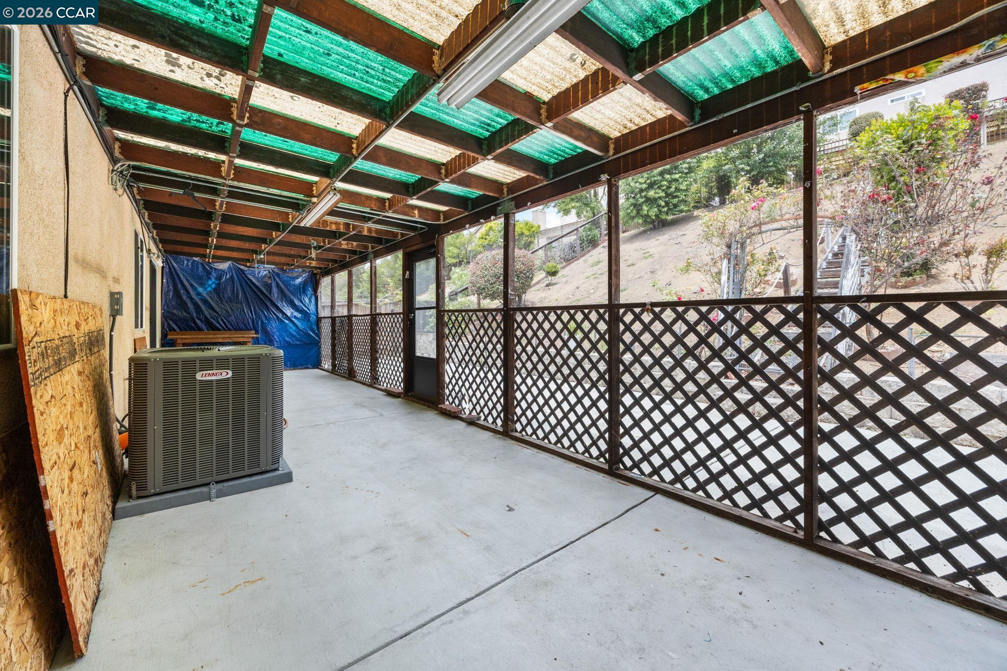 1402 Legend Circle Vallejo, CA 94591 - Photo 15 of 40