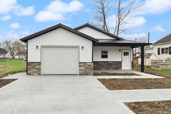 $199,000 | 407 Ogdon Street, Washington, IN 47501