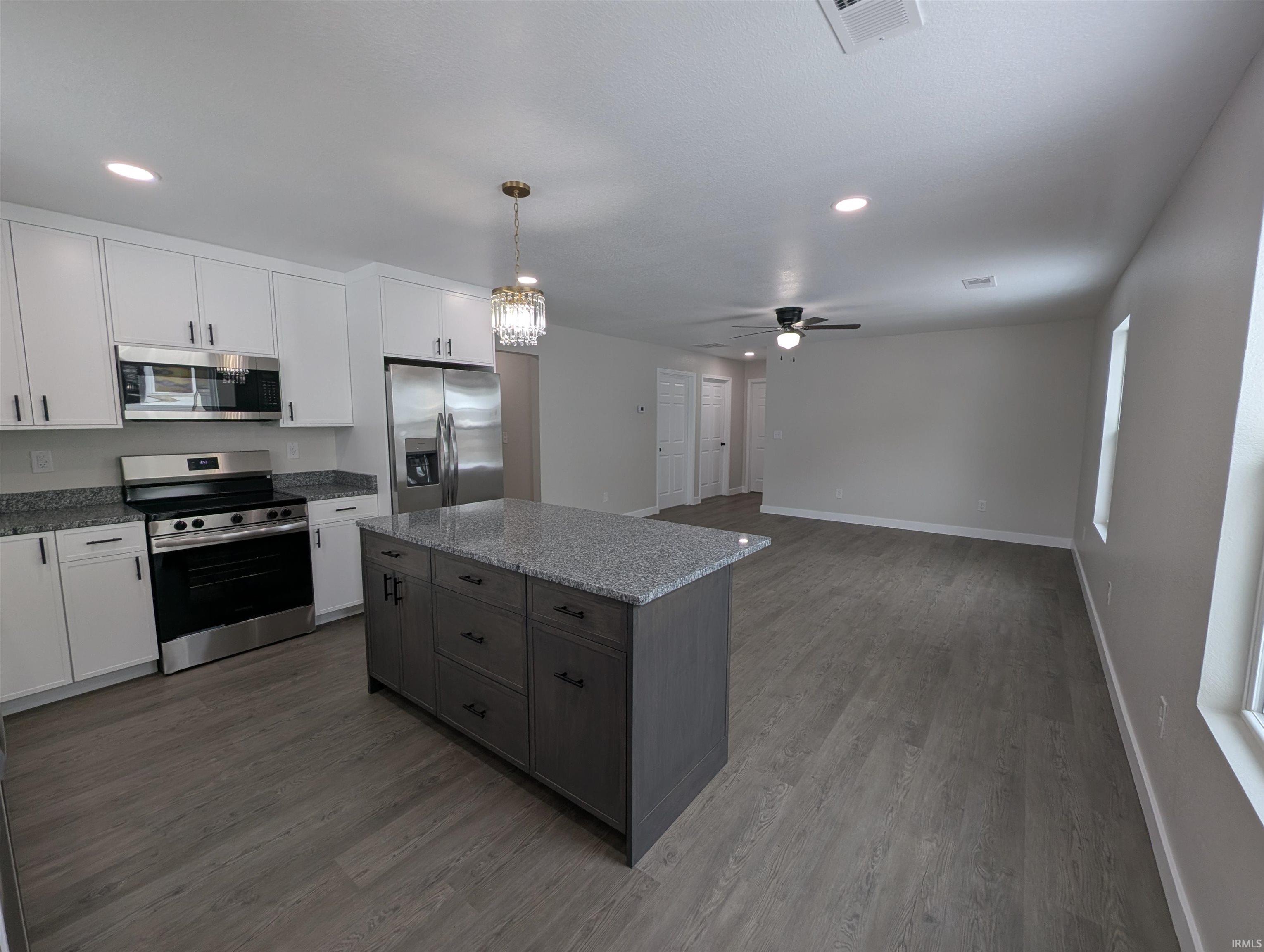 407 Ogdon Street Washington, IN 47501 - Photo 11 of 22