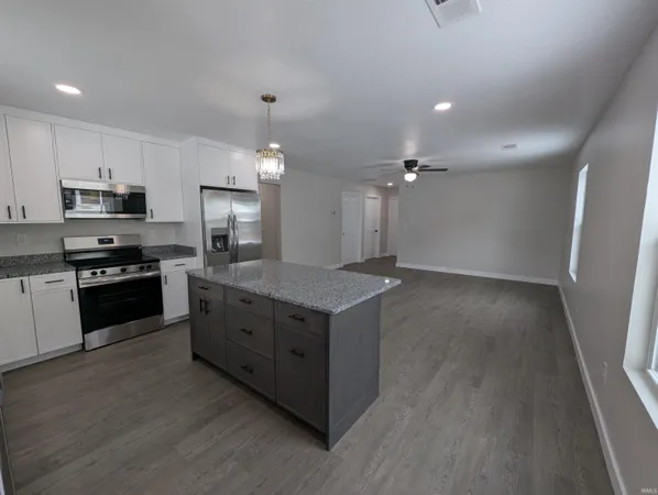 $199,000 | 407 Ogdon Street, Washington, IN 47501