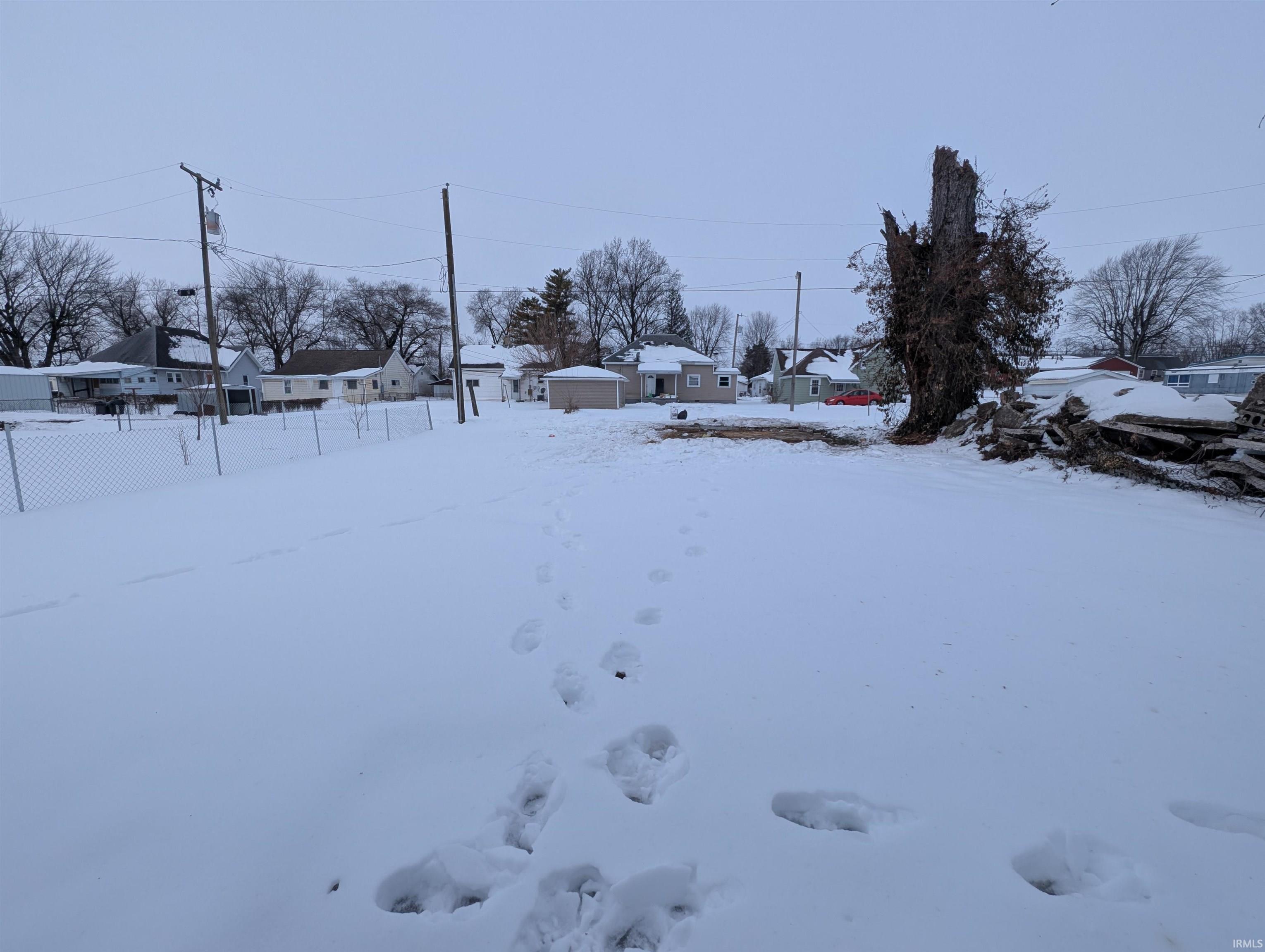 407 Ogdon Street Washington, IN 47501 - Photo 5 of 22