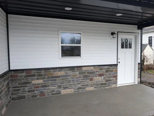 $199,000 | 407 Ogdon Street, Washington, IN 47501