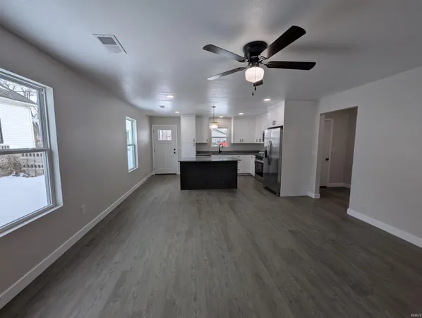 $199,000 | 407 Ogdon Street, Washington, IN 47501