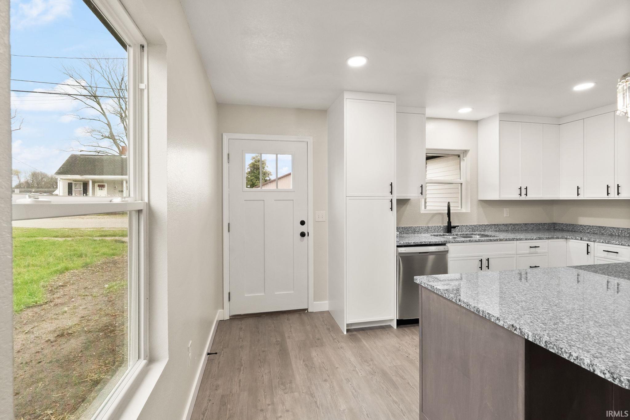 407 Ogdon Street Washington, IN 47501 - Photo 8 of 36