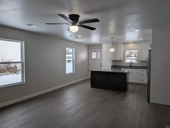 $199,000 | 407 Ogdon Street, Washington, IN 47501