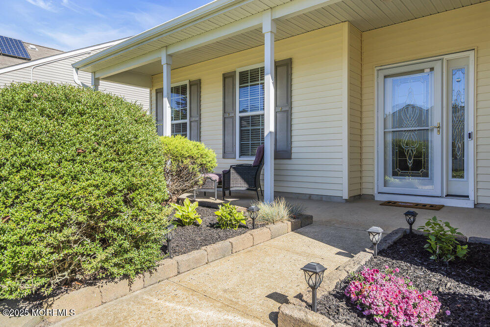 8 Rosedale Lane Whiting, NJ 08759 - Photo 8 of 36 a front view of a house