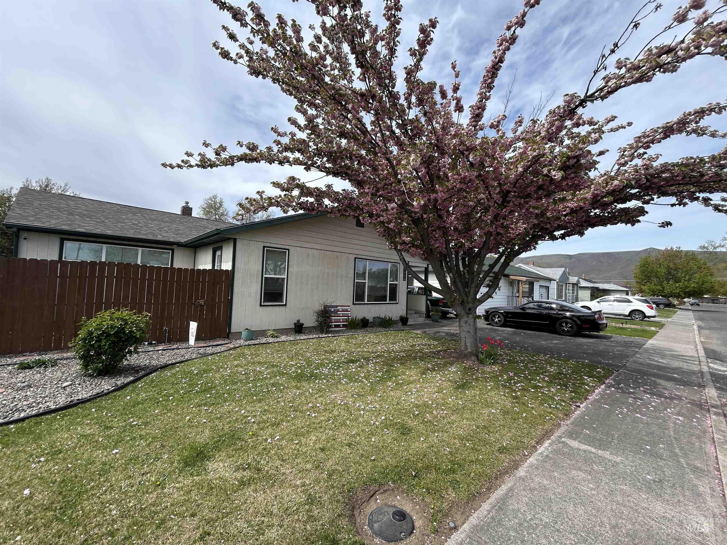 1220 4th Street Clarkston, WA 99403 - Photo 3 of 47