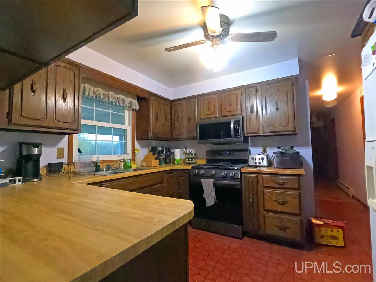 17091 Skanee Road Lanse, MI 49946 - Photo 18 of 43 Gallery Image 18