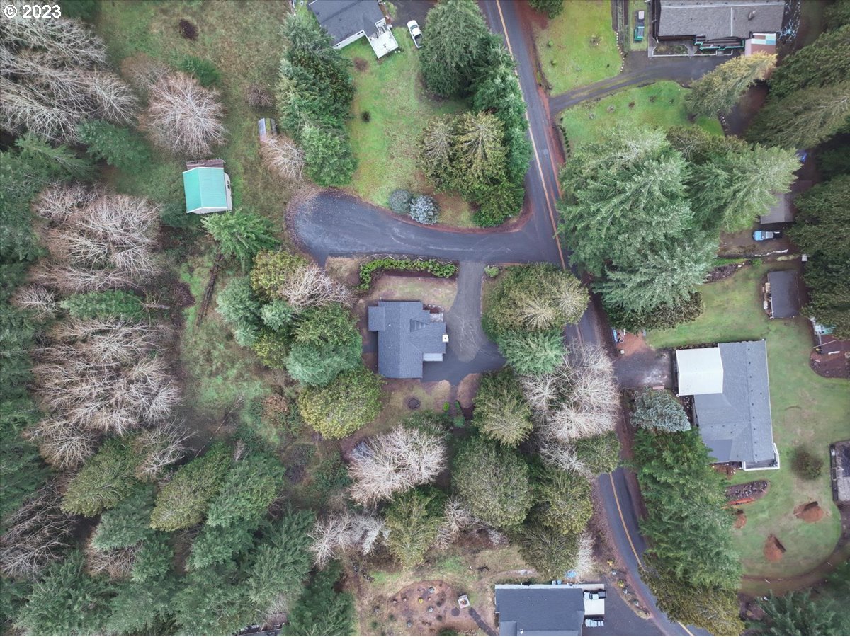 101 Shelley Road Longview, WA 98632 - Photo 24 of 33 an aerial view of a house