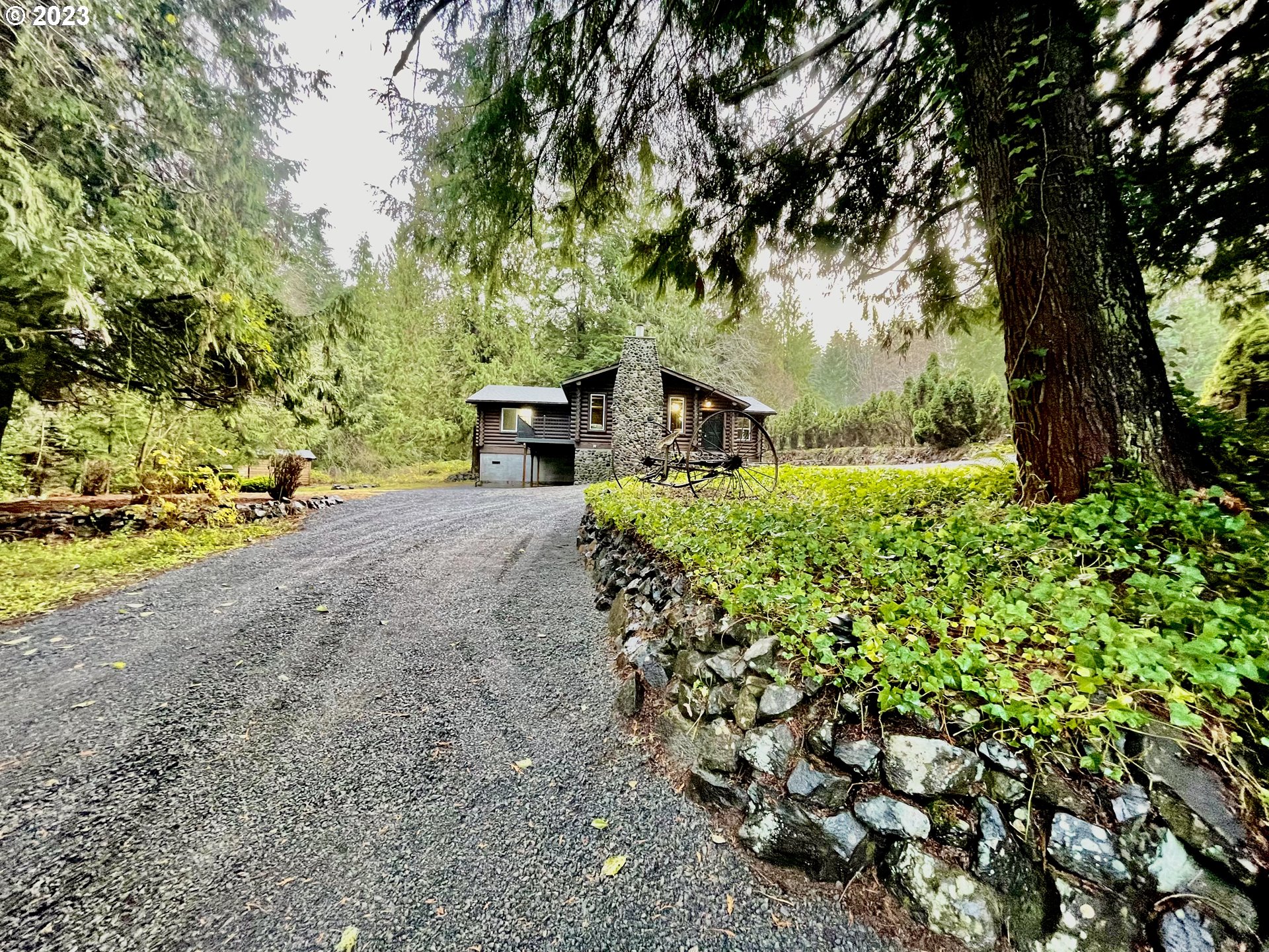 101 Shelley Road Longview, WA 98632 - Photo 33 of 33 a view of a garden with an trees