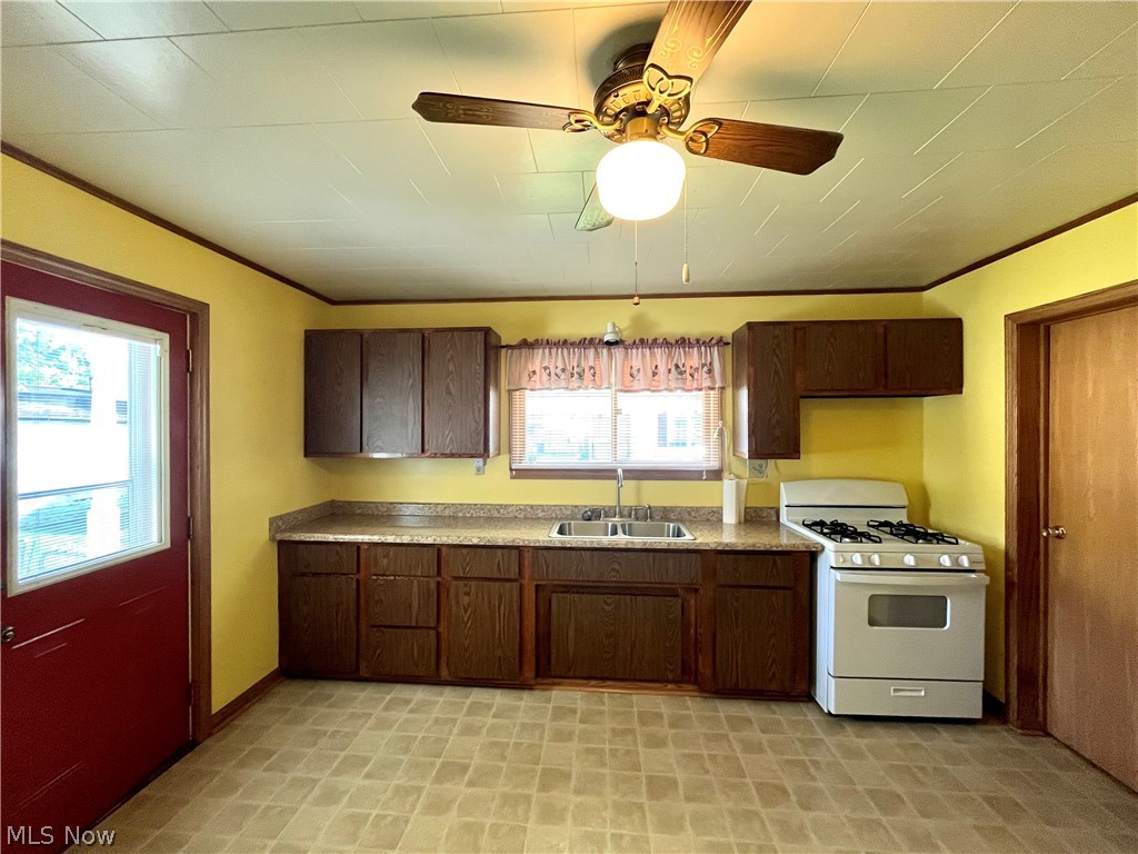55500 National Road Bridgeport, OH 43912 - Photo 6 of 17