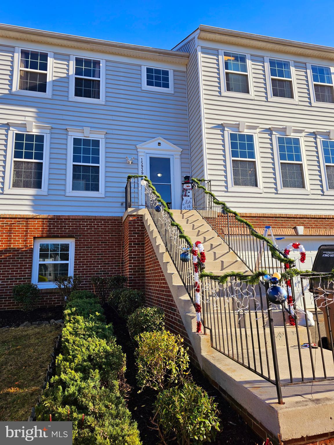 15939 Eagle Feather Drive Woodbridge, VA 22191 - Photo 2 of 39