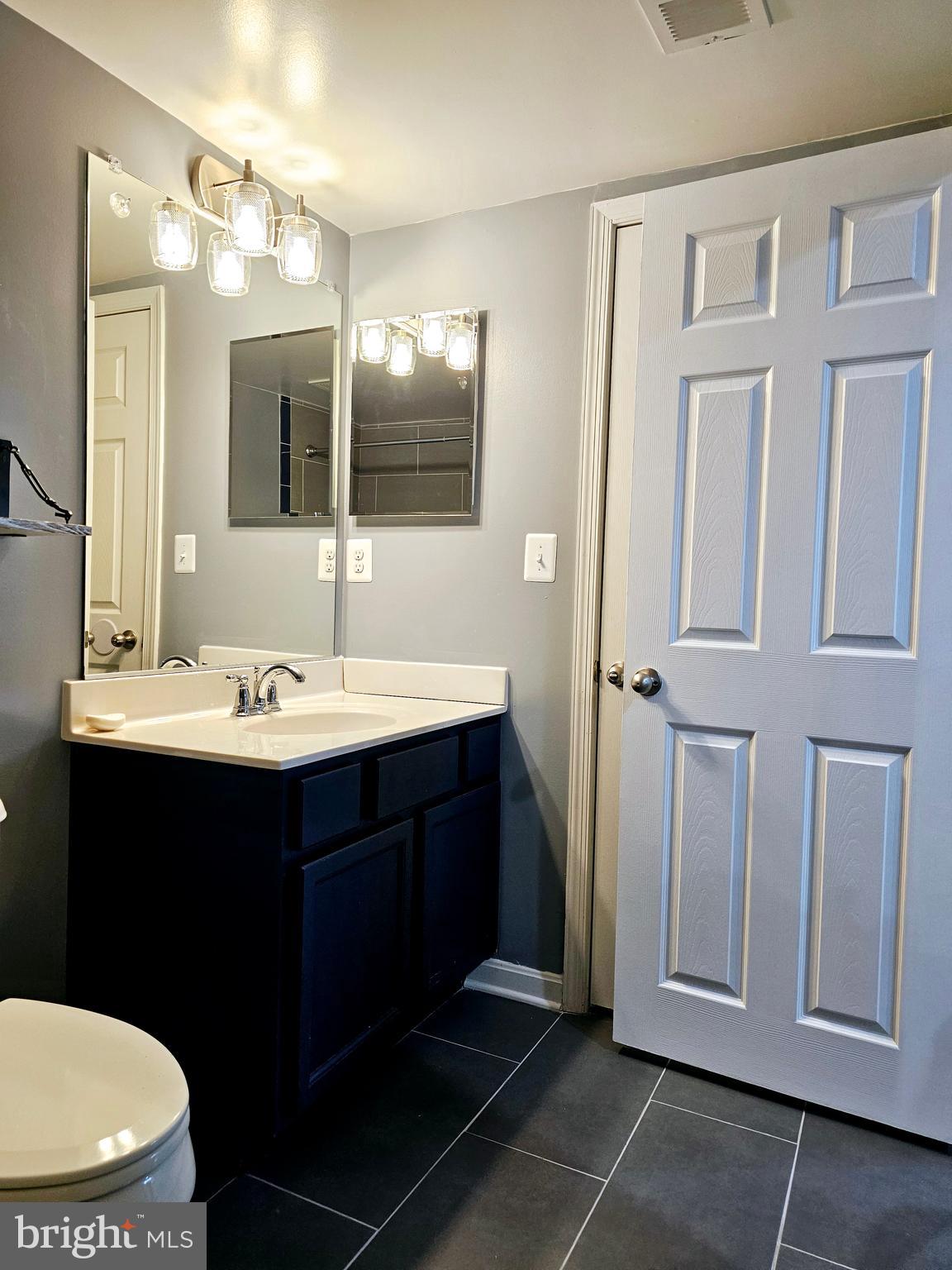 15939 Eagle Feather Drive Woodbridge, VA 22191 - Photo 33 of 39 Lower Level Full Bathroom