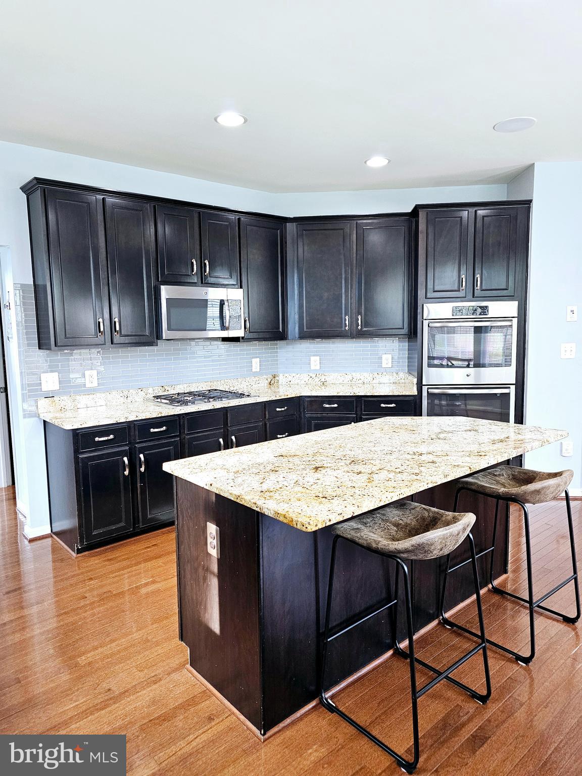 15939 Eagle Feather Drive Woodbridge, VA 22191 - Photo 8 of 39 Kitchen
