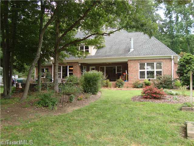 7071 Lanier Road Summerfield, NC 27358 - Photo 3 of 16 Exterior Back.